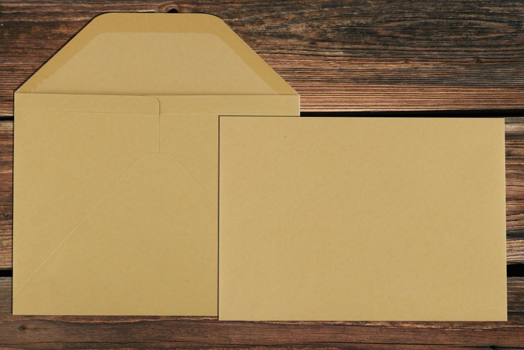 Wertbriefhüllen B6 125x176 mm Nassklebend Braun 110 g/qm